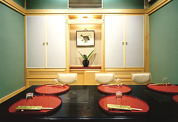 【横浜】安心の全室個室×癒される情緒あふれる店内「日本料理 あきない」