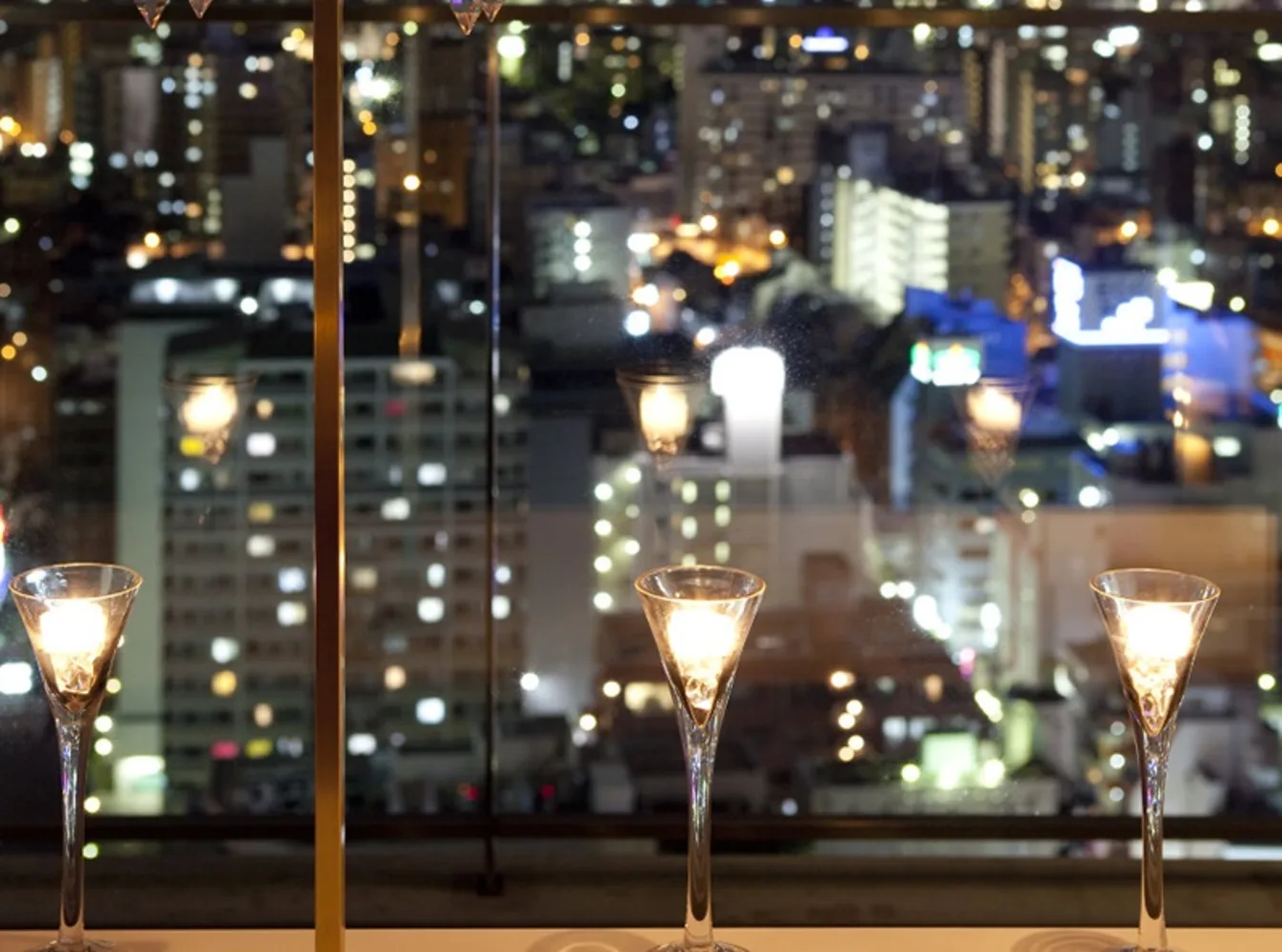 【予約可】大阪で夜景ありの結婚記念日ディナーならここ！窓際確約やクルーズかつメッセージプレート付きなどサプライズ演出もあるレストラン10選！