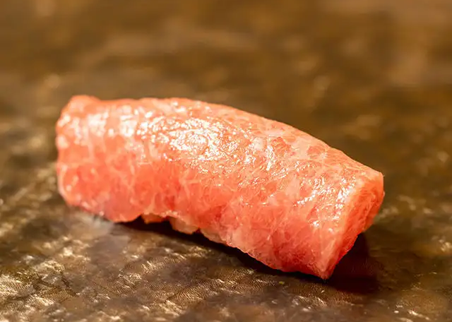 【横浜駅】極上ウニの食べ比べ×和モダンな上質空間でお寿司を堪能「鮨 七海」