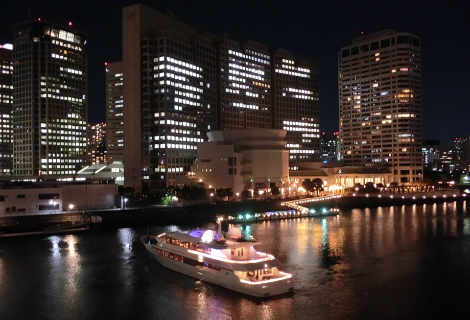 【天王洲アイル駅】東京湾を360度見渡すフレンチダイニング×華やかなサプライズ演出でプロポーズ！「ザ・クルーズクラブ東京」