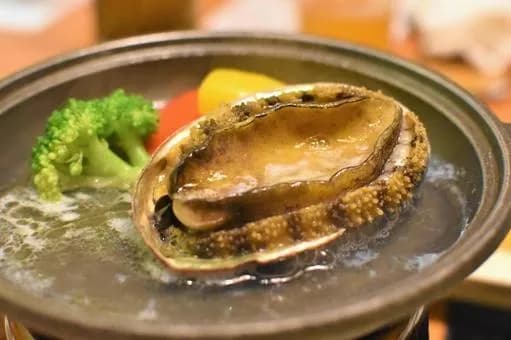 【追加一品】鮑の陶板焼き
