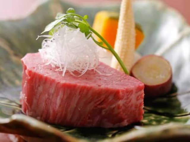 【肉の芸術】 霜降り松阪牛(150g)
